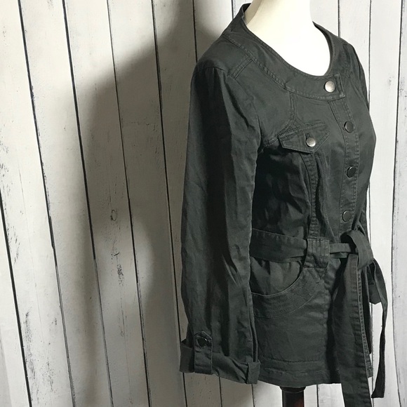 Trendy Gray DKNY Jacket - Picture 2 of 6